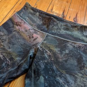 Lululemon Wunder Under Low Rise Marble Tights